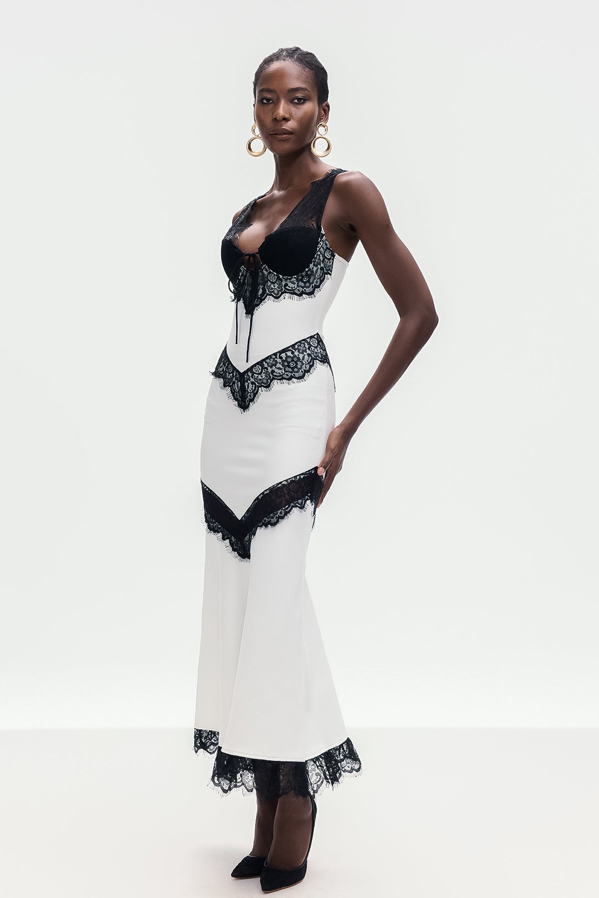 Bianca Lace Sleeveless Maxi Dress